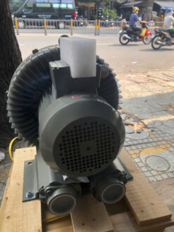 Máy thổi khí 2 tầng cánh Saverti SB720-5500S2